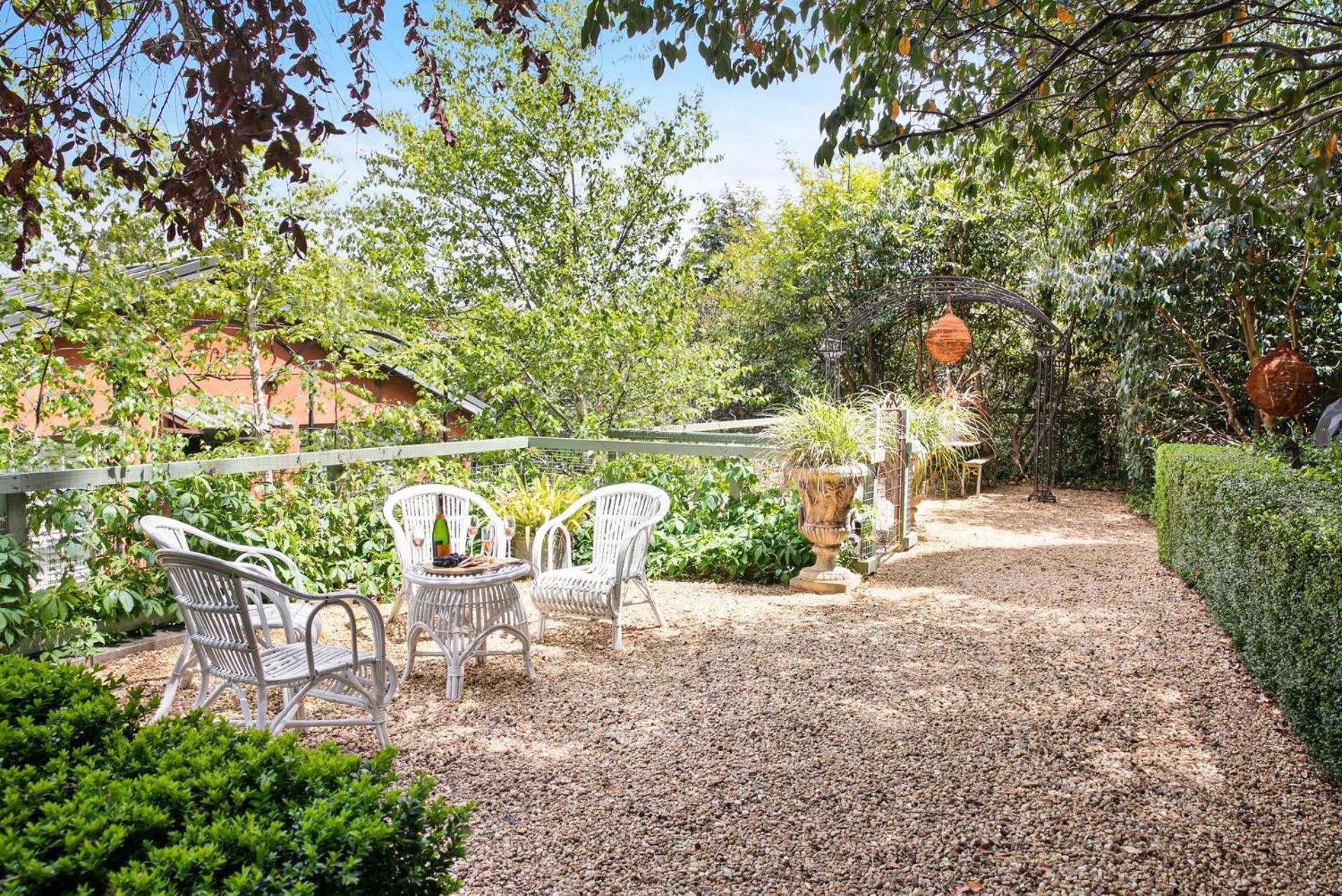 Saint Eloi Le Jardin Villa Burradoo Bagian luar foto